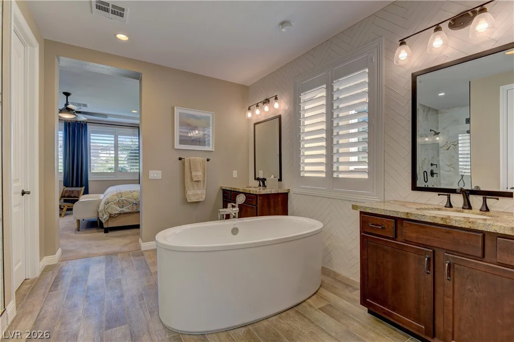 355 Nola, Las Vegas, NV 89138