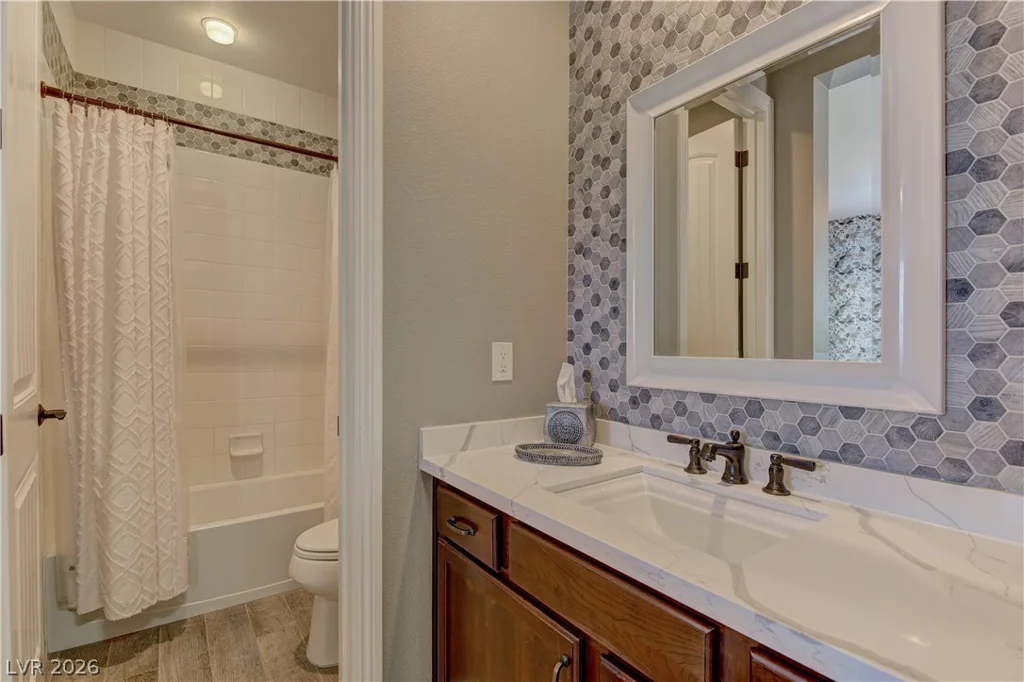 355 Nola, Las Vegas, NV 89138