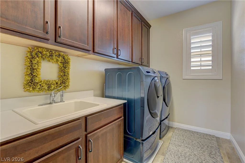 355 Nola, Las Vegas, NV 89138