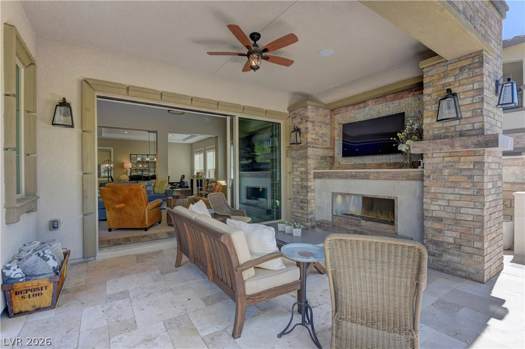 355 Nola, Las Vegas, NV 89138