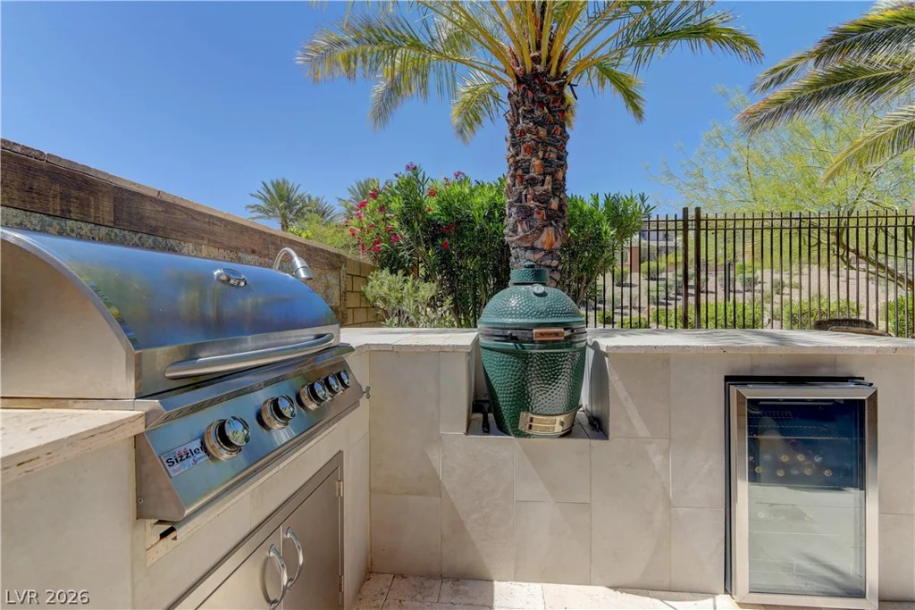 355 Nola, Las Vegas, NV 89138