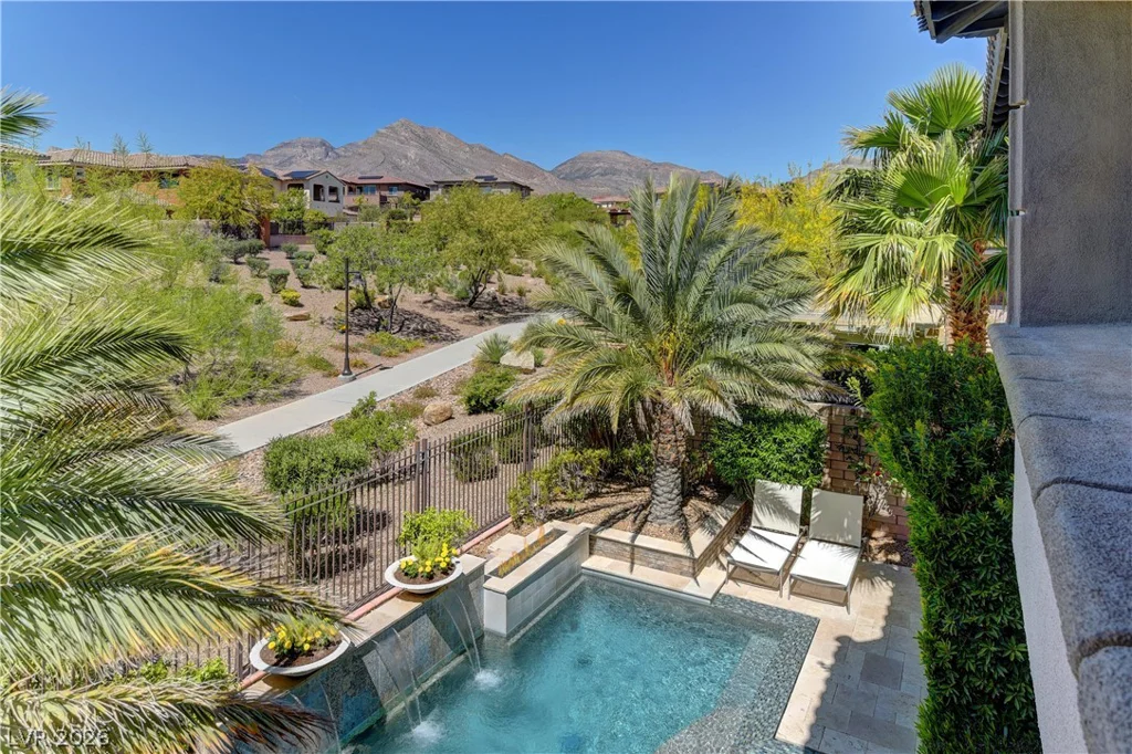355 Nola, Las Vegas, NV 89138