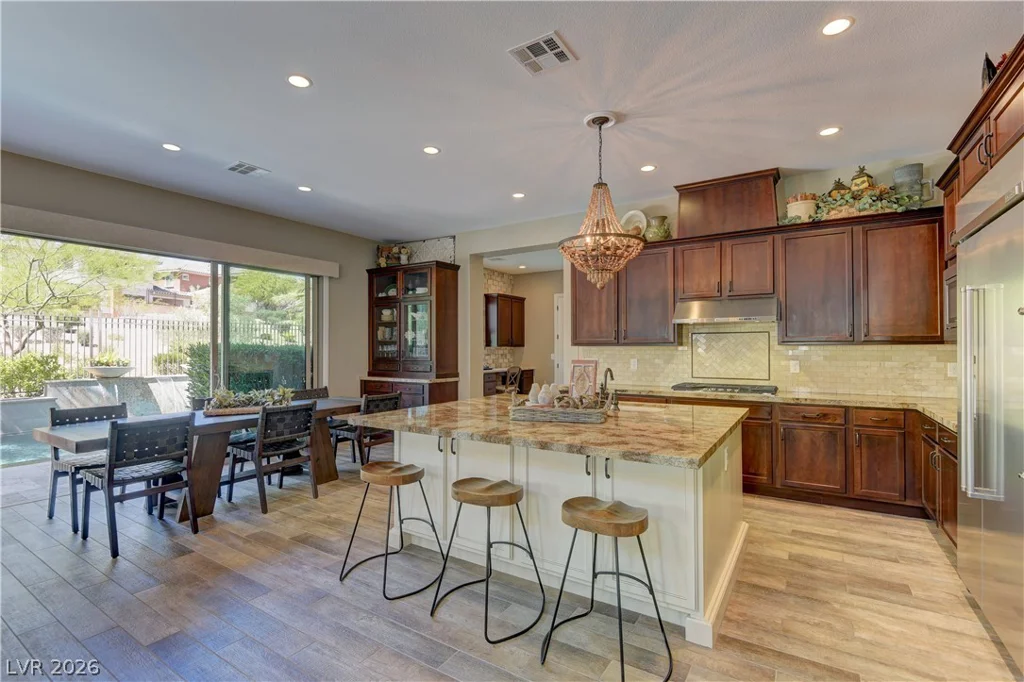 355 Nola, Las Vegas, NV 89138
