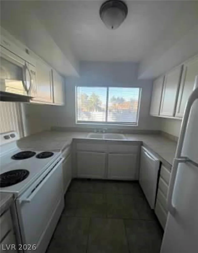 3948 APPLECREST, Las Vegas, NV 89108