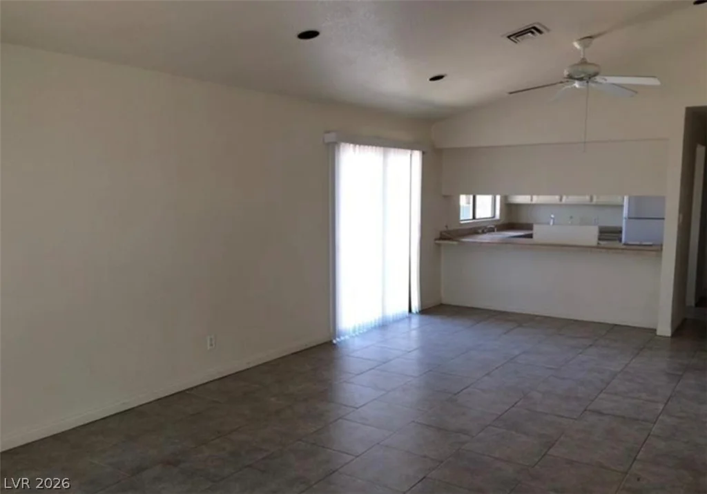 3948 APPLECREST, Las Vegas, NV 89108