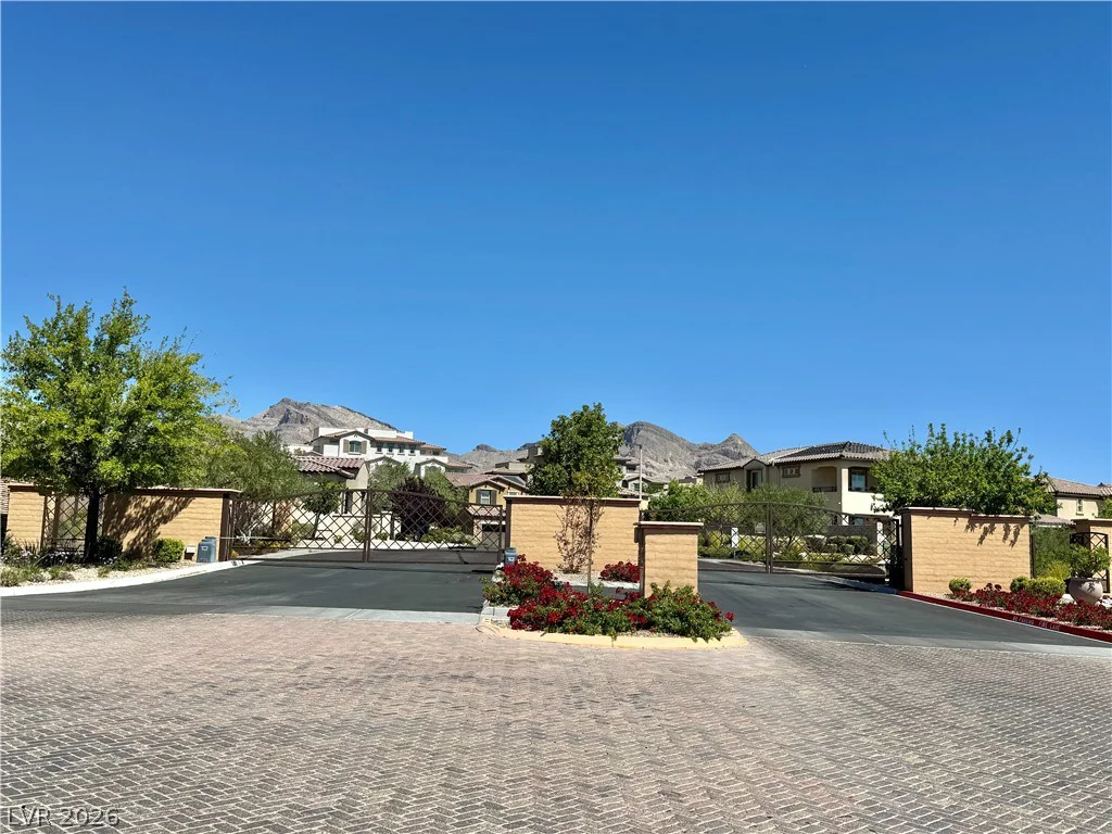 31 Berneri, Las Vegas, NV 89138