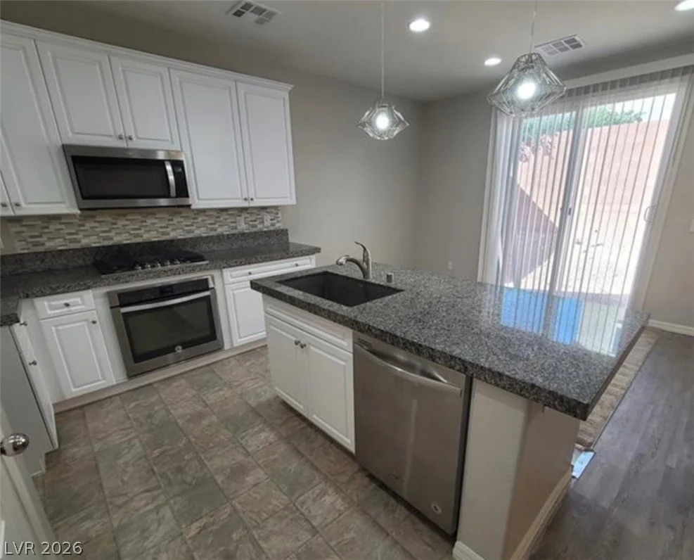 10449 Forked Run, Las Vegas, NV 89178