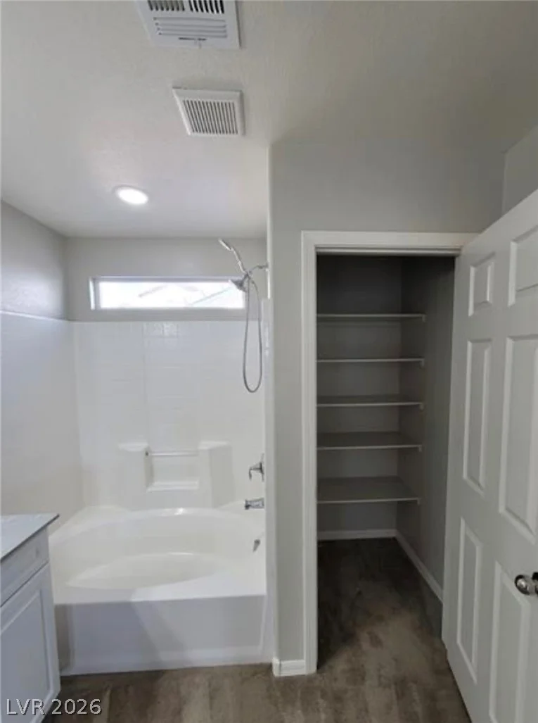 10449 Forked Run, Las Vegas, NV 89178