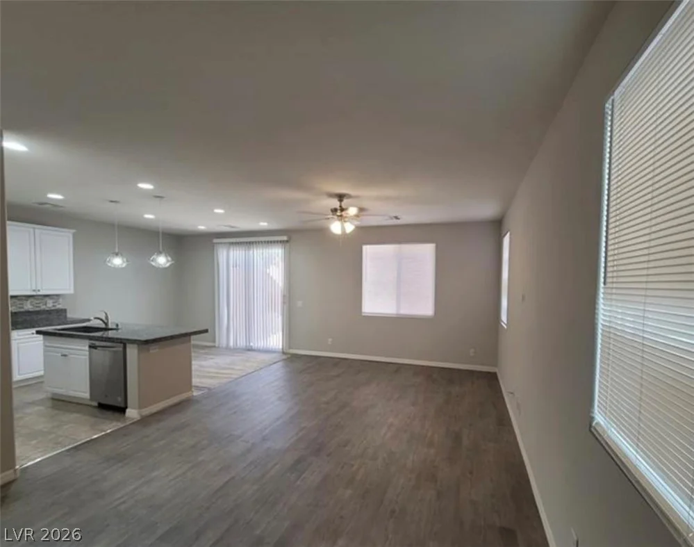 10449 Forked Run, Las Vegas, NV 89178