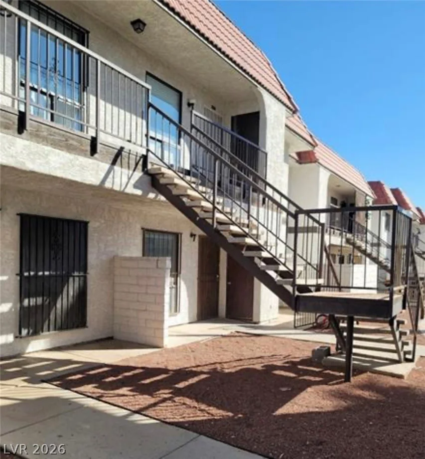 4300 Lamont, Las Vegas, NV 89115