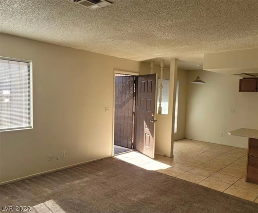 4300 Lamont, Las Vegas, NV 89115