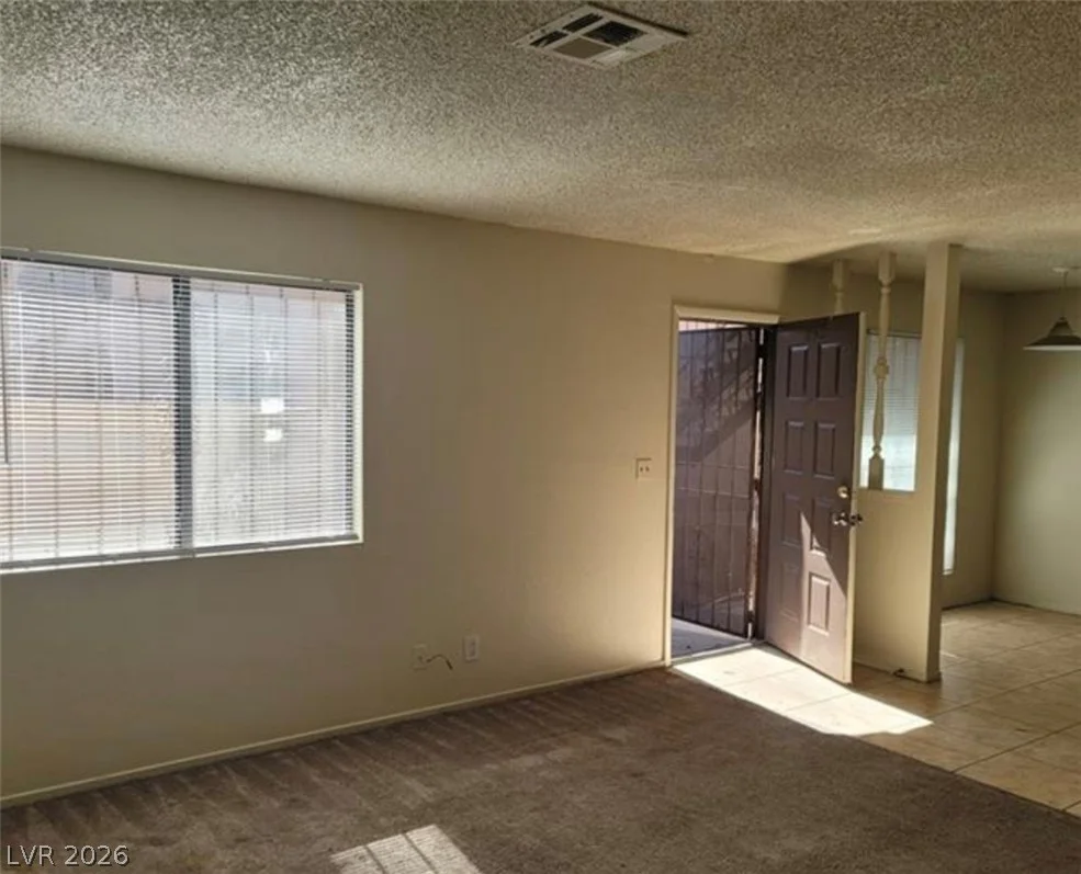 4300 Lamont, Las Vegas, NV 89115