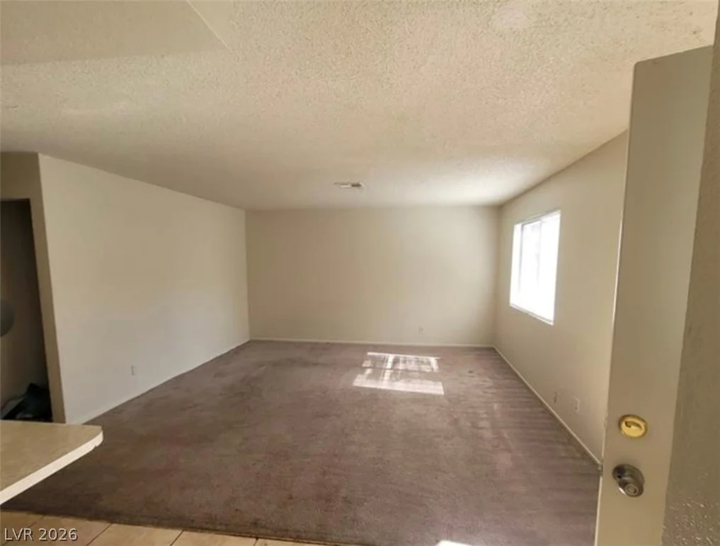 4300 Lamont, Las Vegas, NV 89115