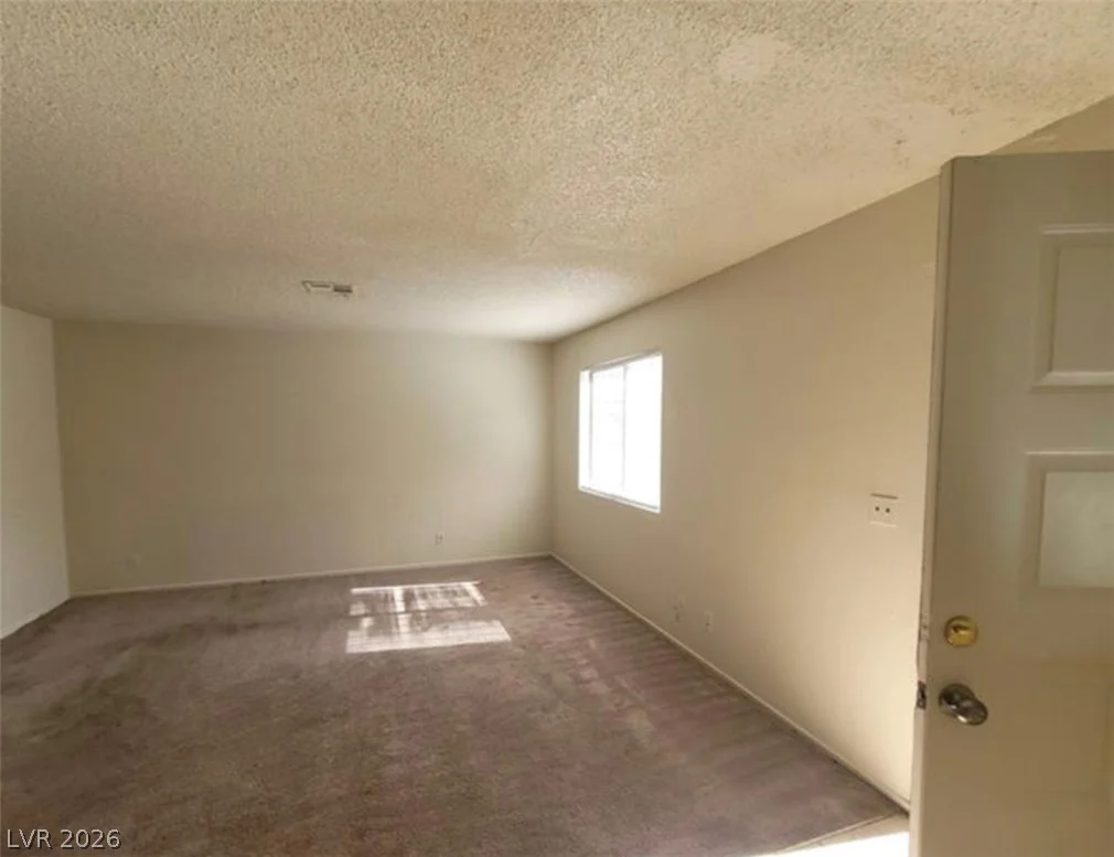 4300 Lamont, Las Vegas, NV 89115