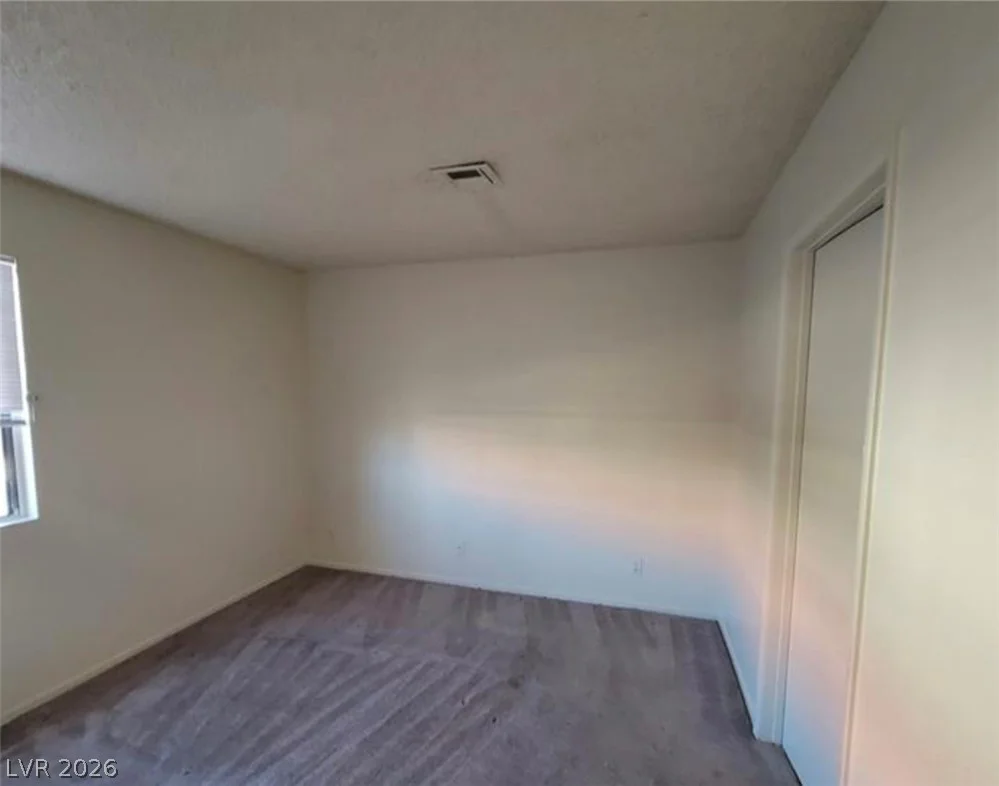 4300 Lamont, Las Vegas, NV 89115