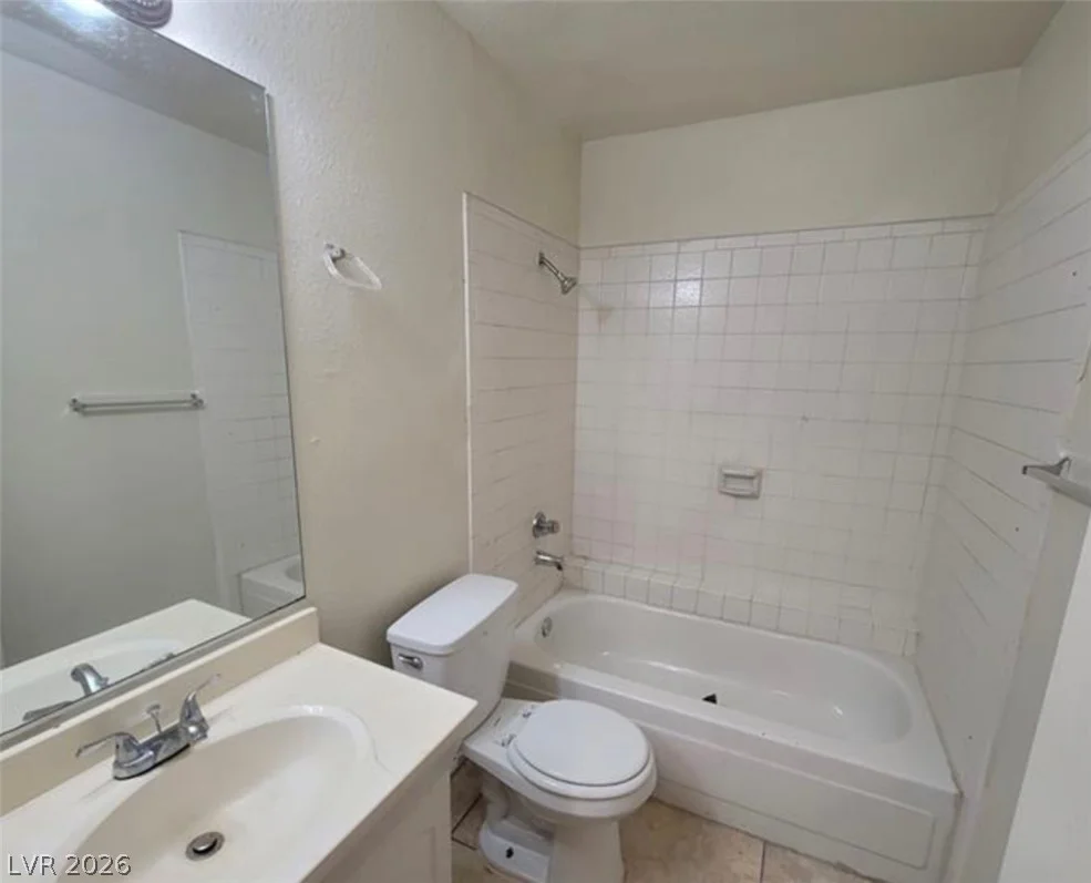 4300 Lamont, Las Vegas, NV 89115