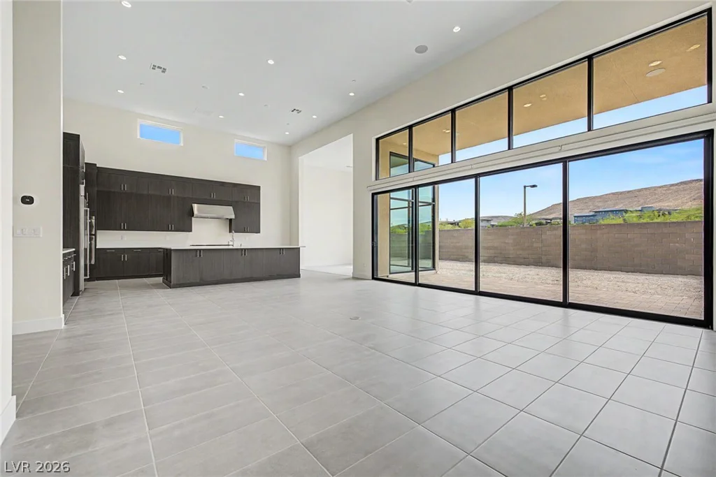 10865 Agate Cliffs, Las Vegas, NV 89135