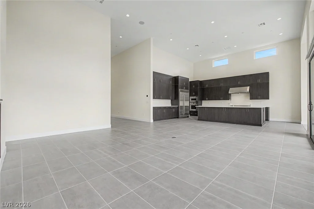 10865 Agate Cliffs, Las Vegas, NV 89135