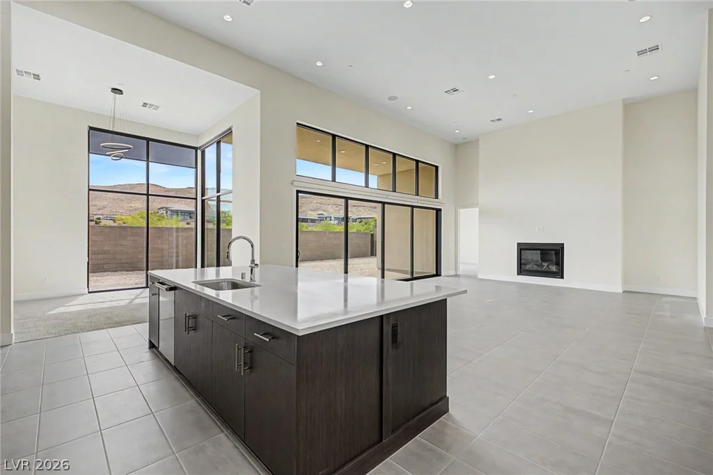 10865 Agate Cliffs, Las Vegas, NV 89135
