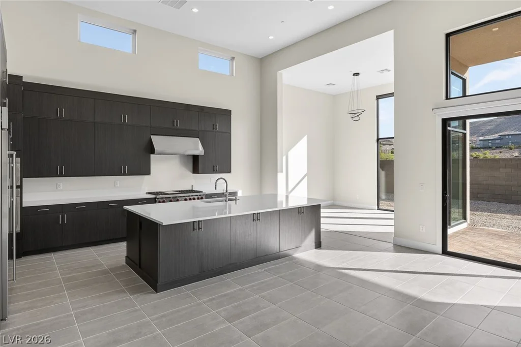 10865 Agate Cliffs, Las Vegas, NV 89135