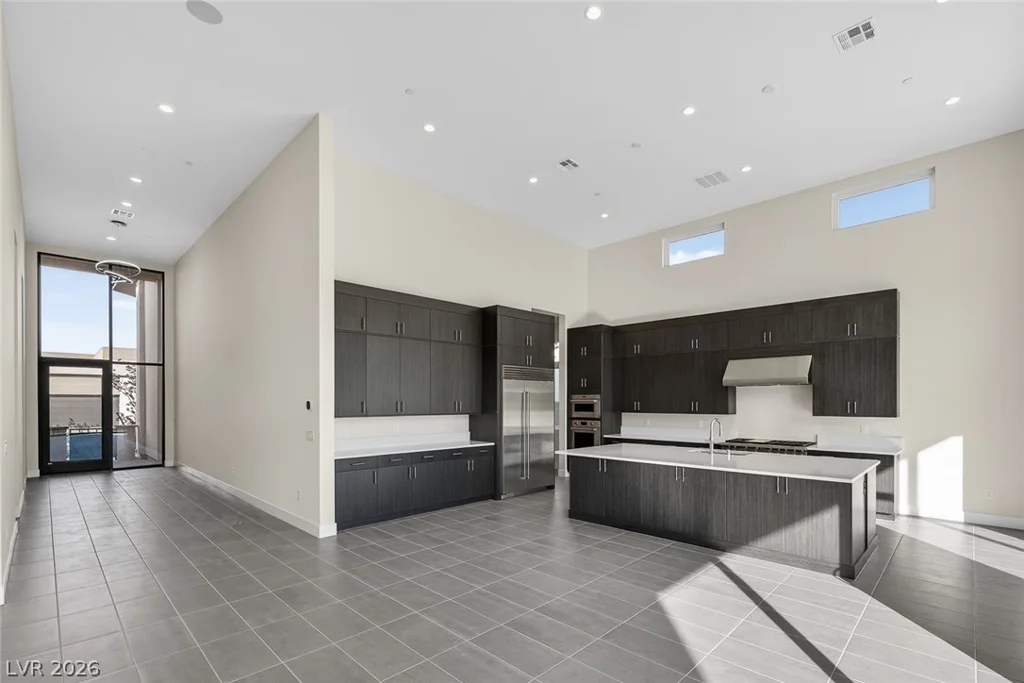 10865 Agate Cliffs, Las Vegas, NV 89135