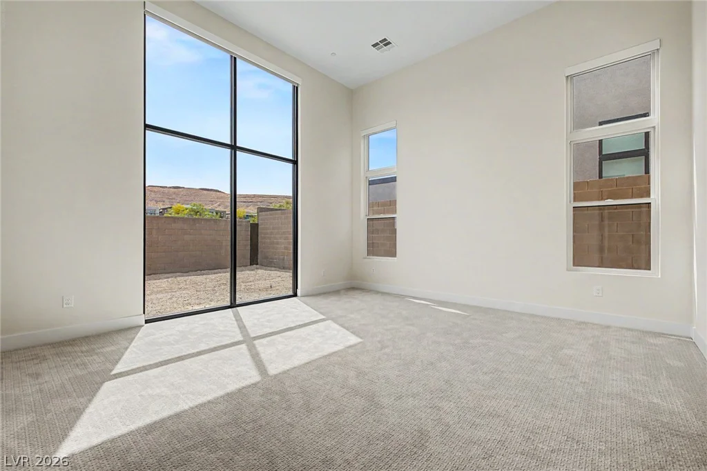 10865 Agate Cliffs, Las Vegas, NV 89135