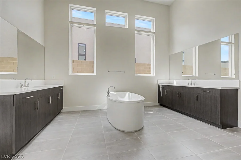 10865 Agate Cliffs, Las Vegas, NV 89135