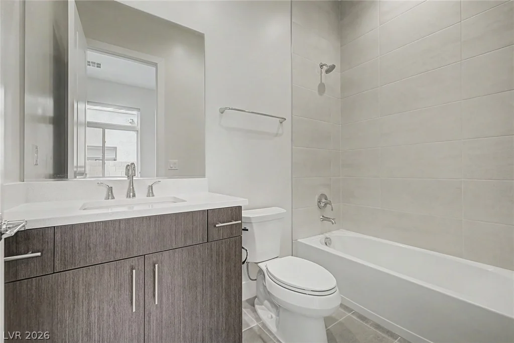 10865 Agate Cliffs, Las Vegas, NV 89135