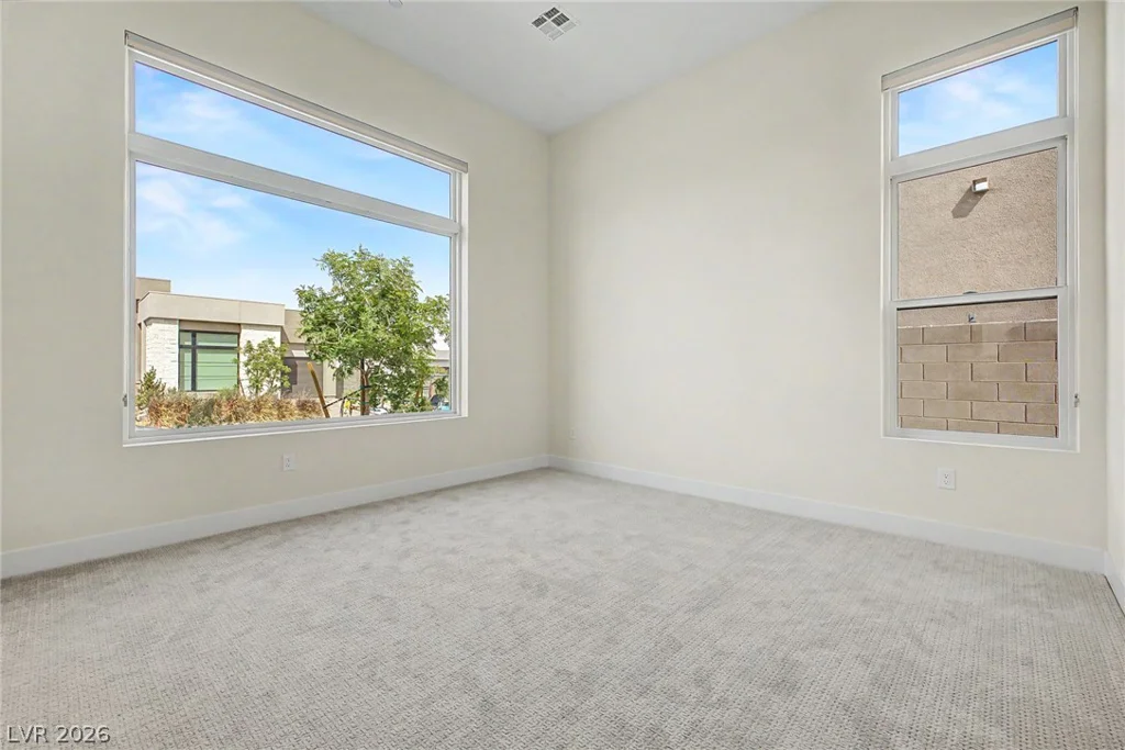 10865 Agate Cliffs, Las Vegas, NV 89135