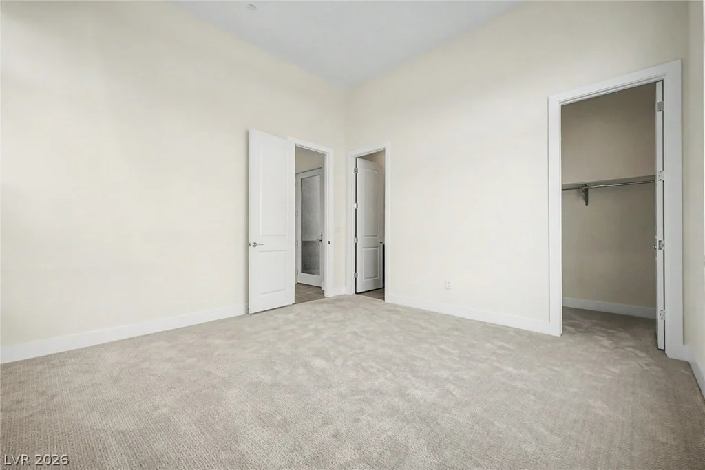 10865 Agate Cliffs, Las Vegas, NV 89135