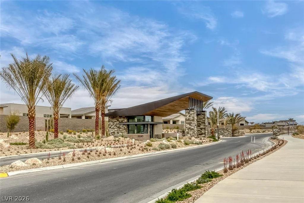 10865 Agate Cliffs, Las Vegas, NV 89135