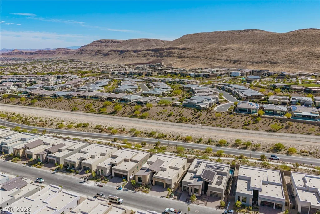 10865 Agate Cliffs, Las Vegas, NV 89135