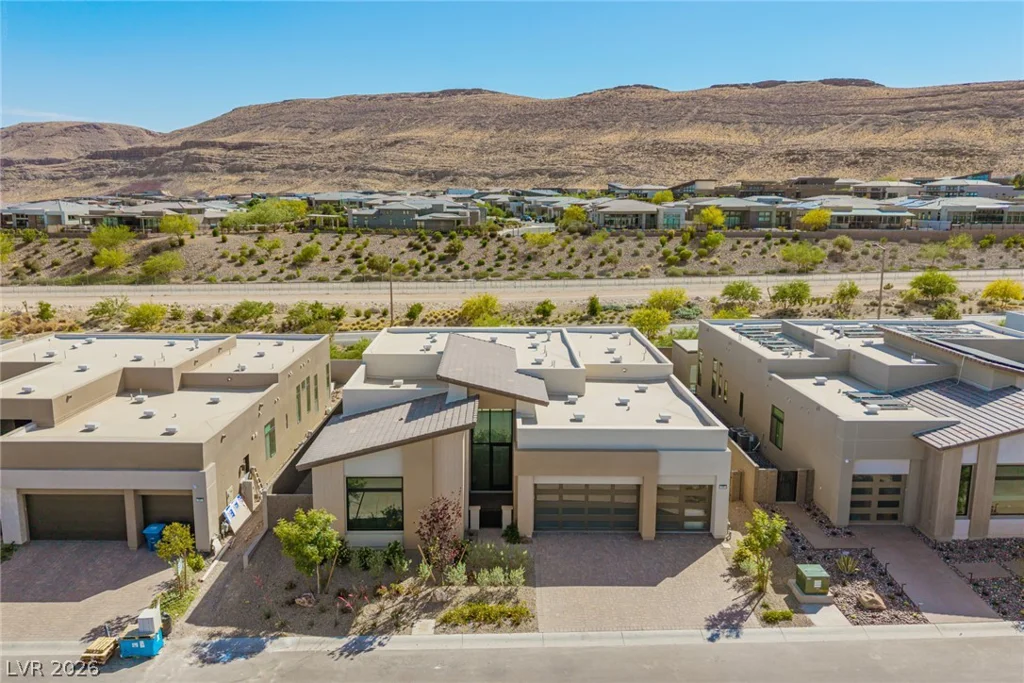 10865 Agate Cliffs, Las Vegas, NV 89135