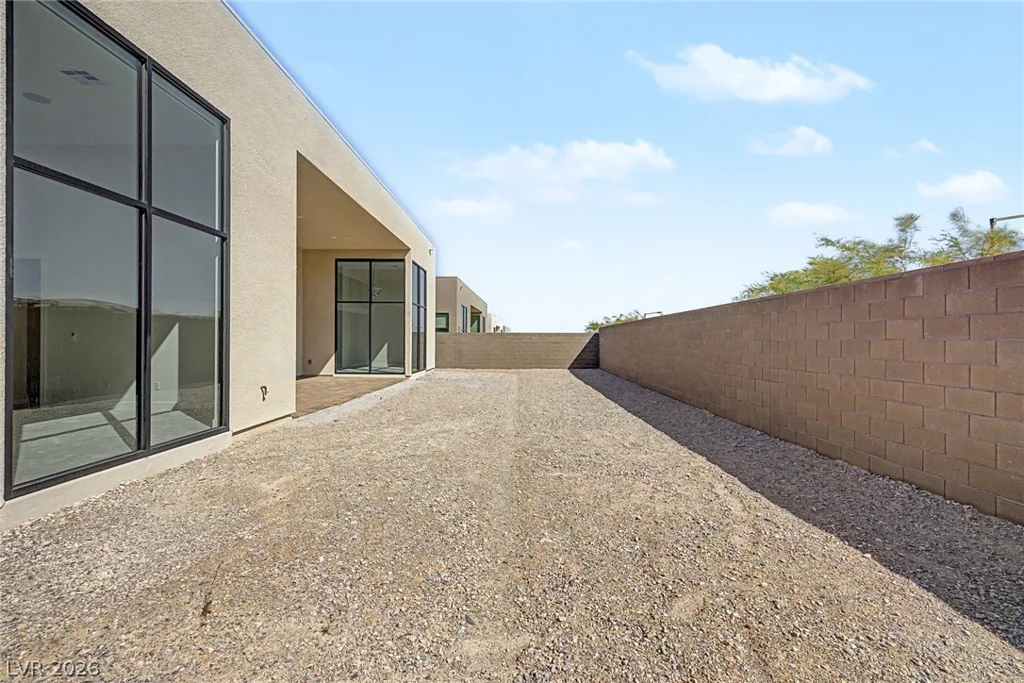 10865 Agate Cliffs, Las Vegas, NV 89135