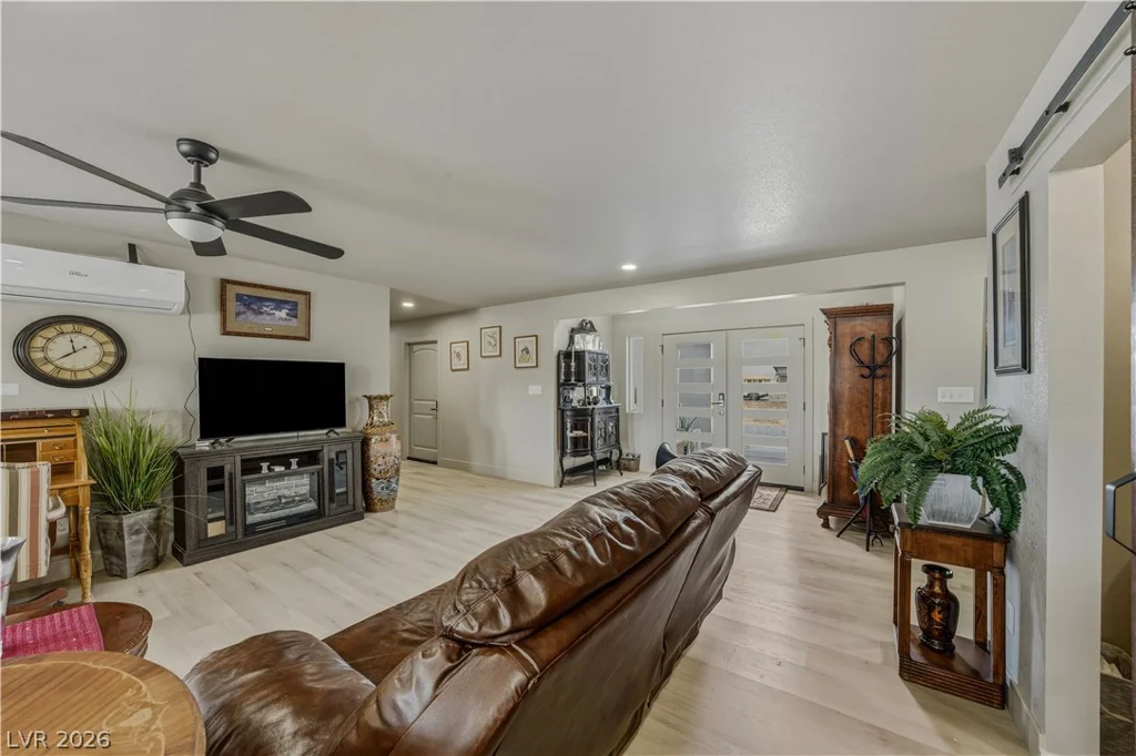921 Leffner, Pahrump, NV 89060