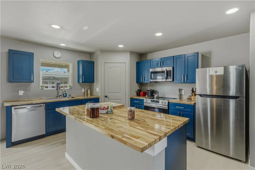 951 Leffner, Pahrump, NV 89060
