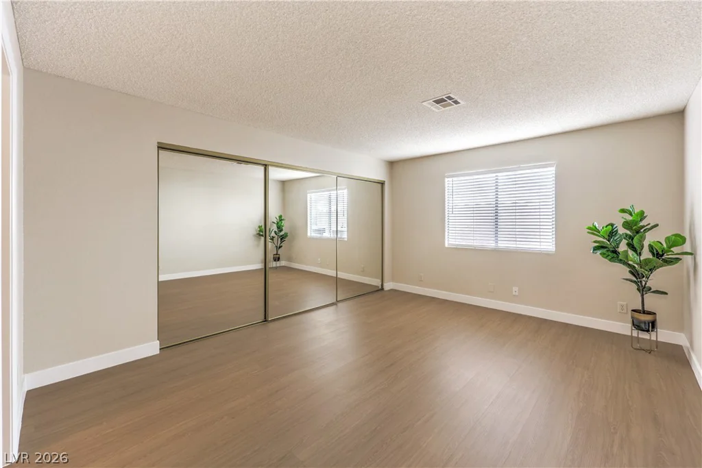 7940 Decker Canyon, Las Vegas, NV 89128