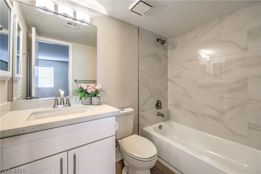 7940 Decker Canyon, Las Vegas, NV 89128