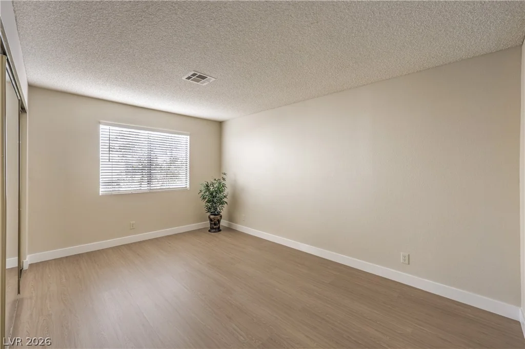 7940 Decker Canyon, Las Vegas, NV 89128
