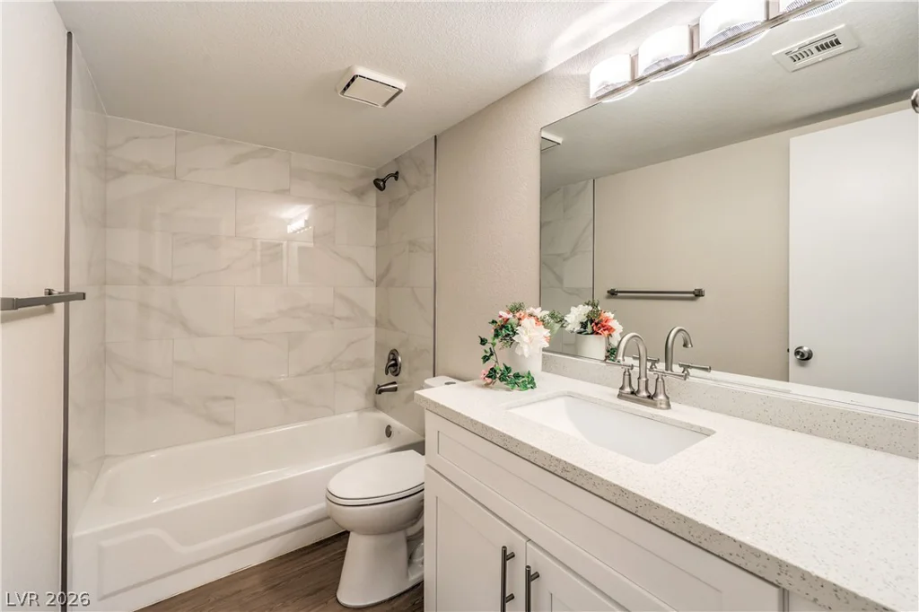 7940 Decker Canyon, Las Vegas, NV 89128