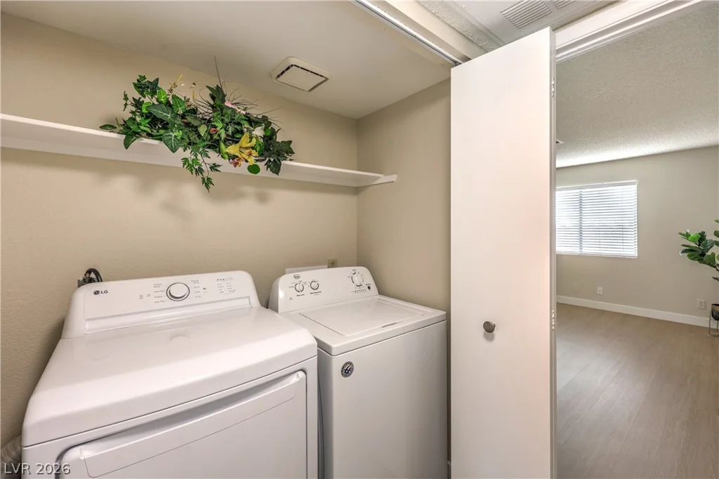7940 Decker Canyon, Las Vegas, NV 89128