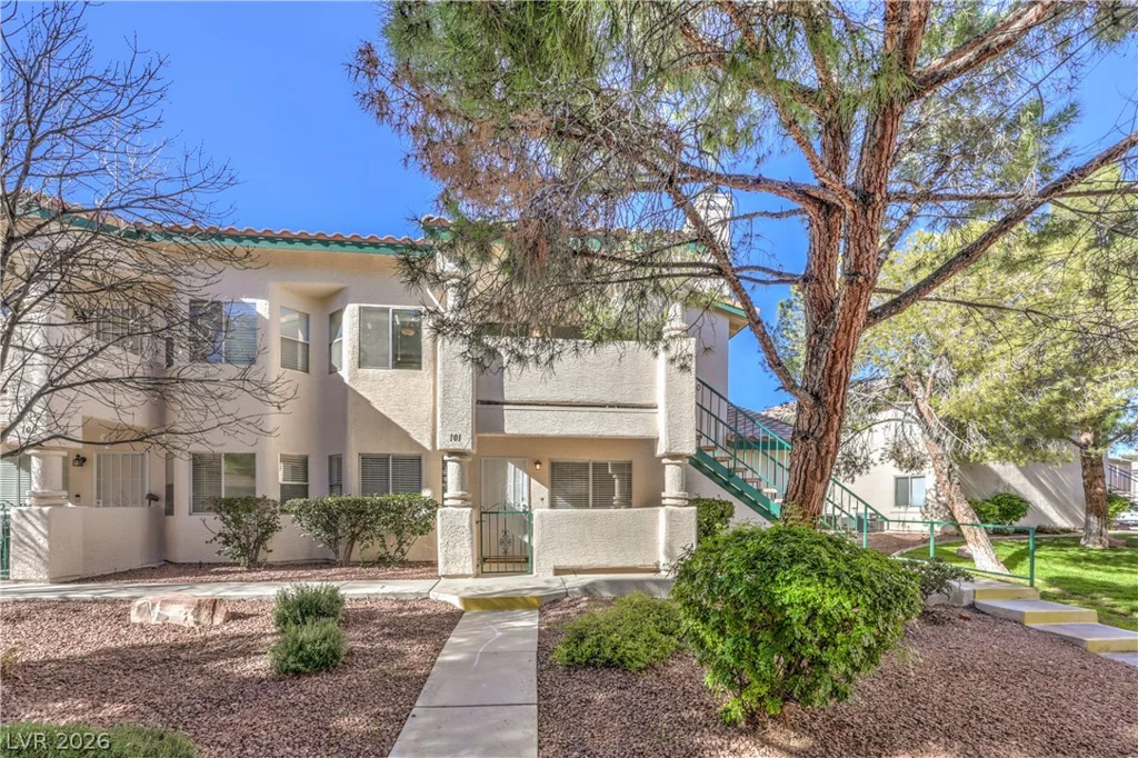7940 Decker Canyon, Las Vegas, NV 89128