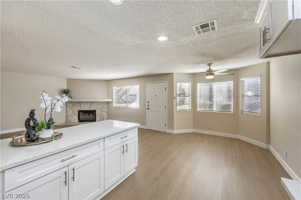 7940 Decker Canyon, Las Vegas, NV 89128