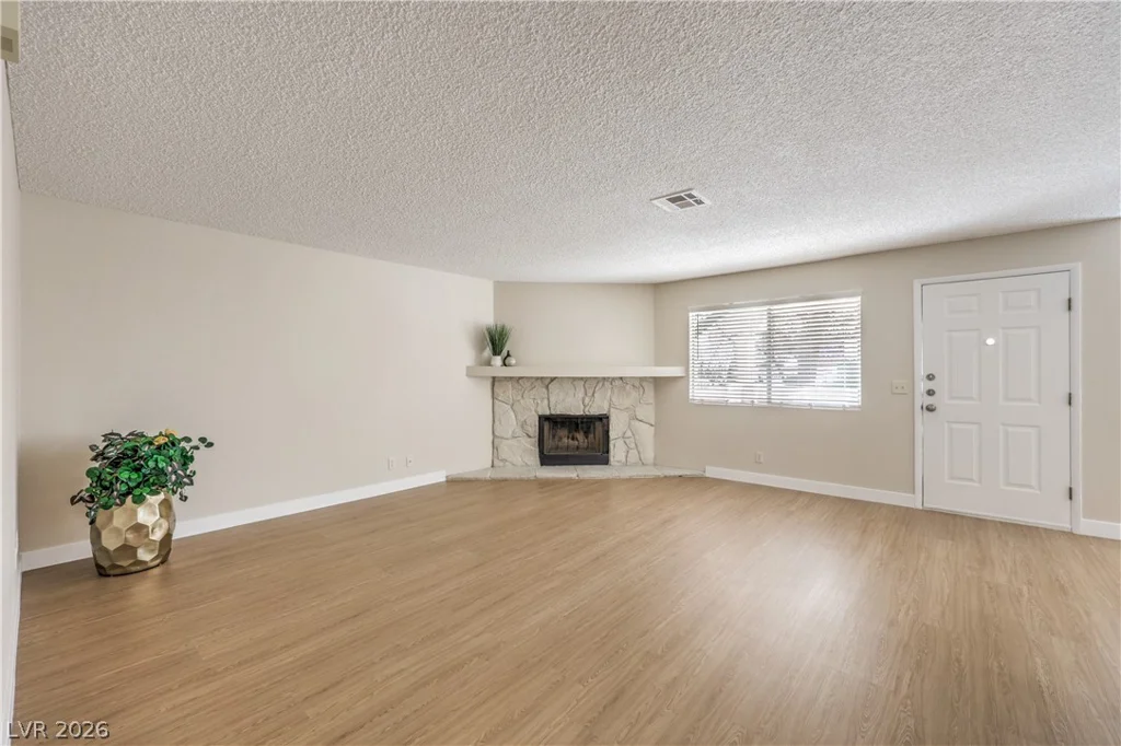 7940 Decker Canyon, Las Vegas, NV 89128