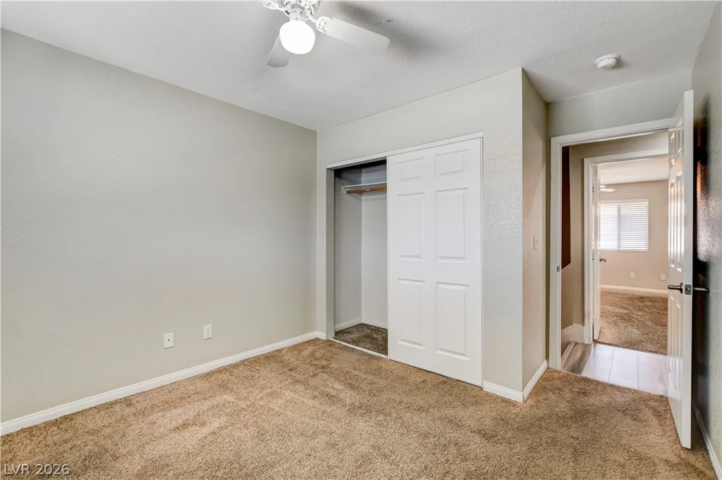2510 Paradise Village, Las Vegas, NV 89120
