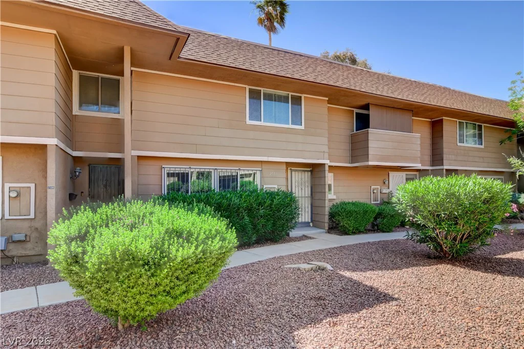 2510 Paradise Village, Las Vegas, NV 89120