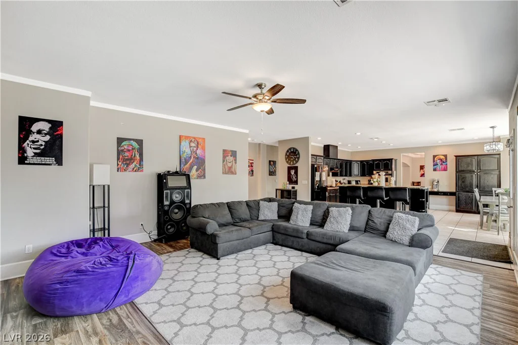 6804 Philippe Allen, Las Vegas, NV 89110