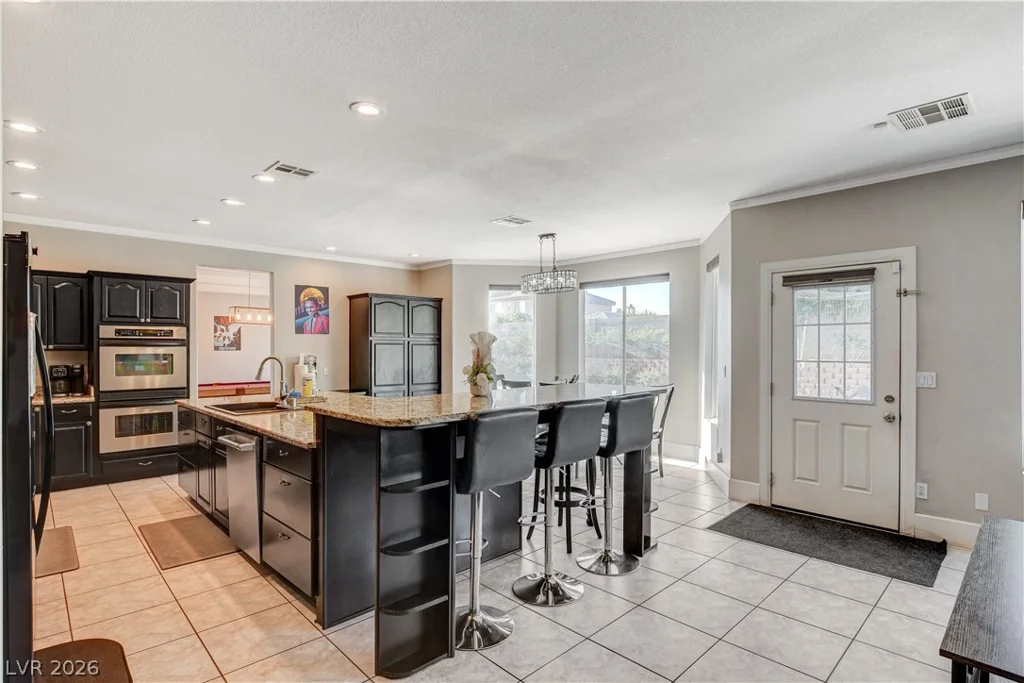 6804 Philippe Allen, Las Vegas, NV 89110