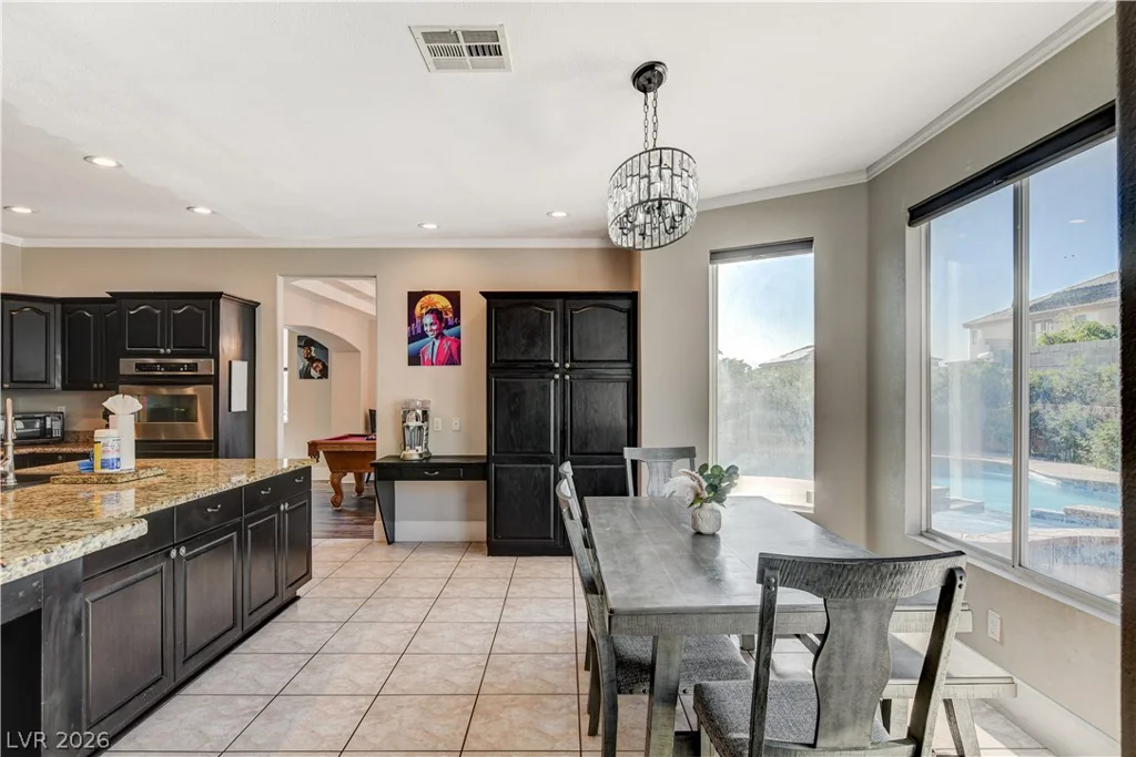 6804 Philippe Allen, Las Vegas, NV 89110