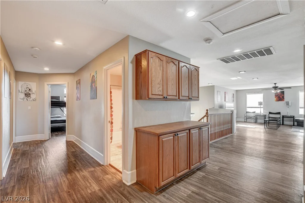 6804 Philippe Allen, Las Vegas, NV 89110